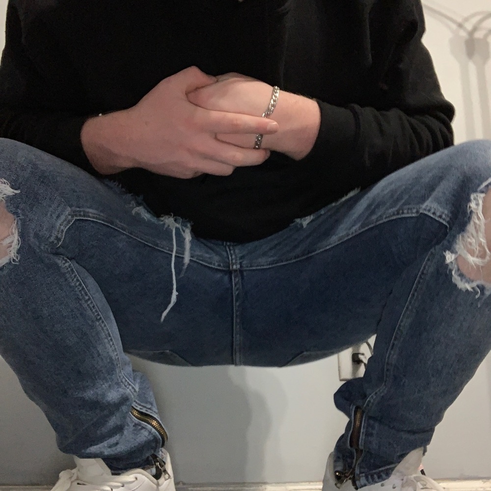 H&M Ripped Denim - Picture 5 of 7